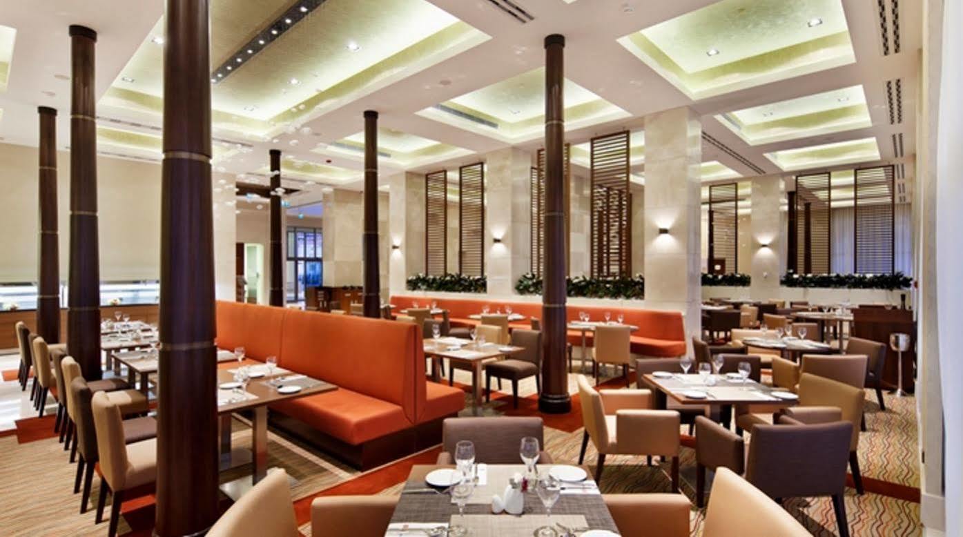 Hilton Garden Inn Zhongshan Guzhen Extérieur photo
